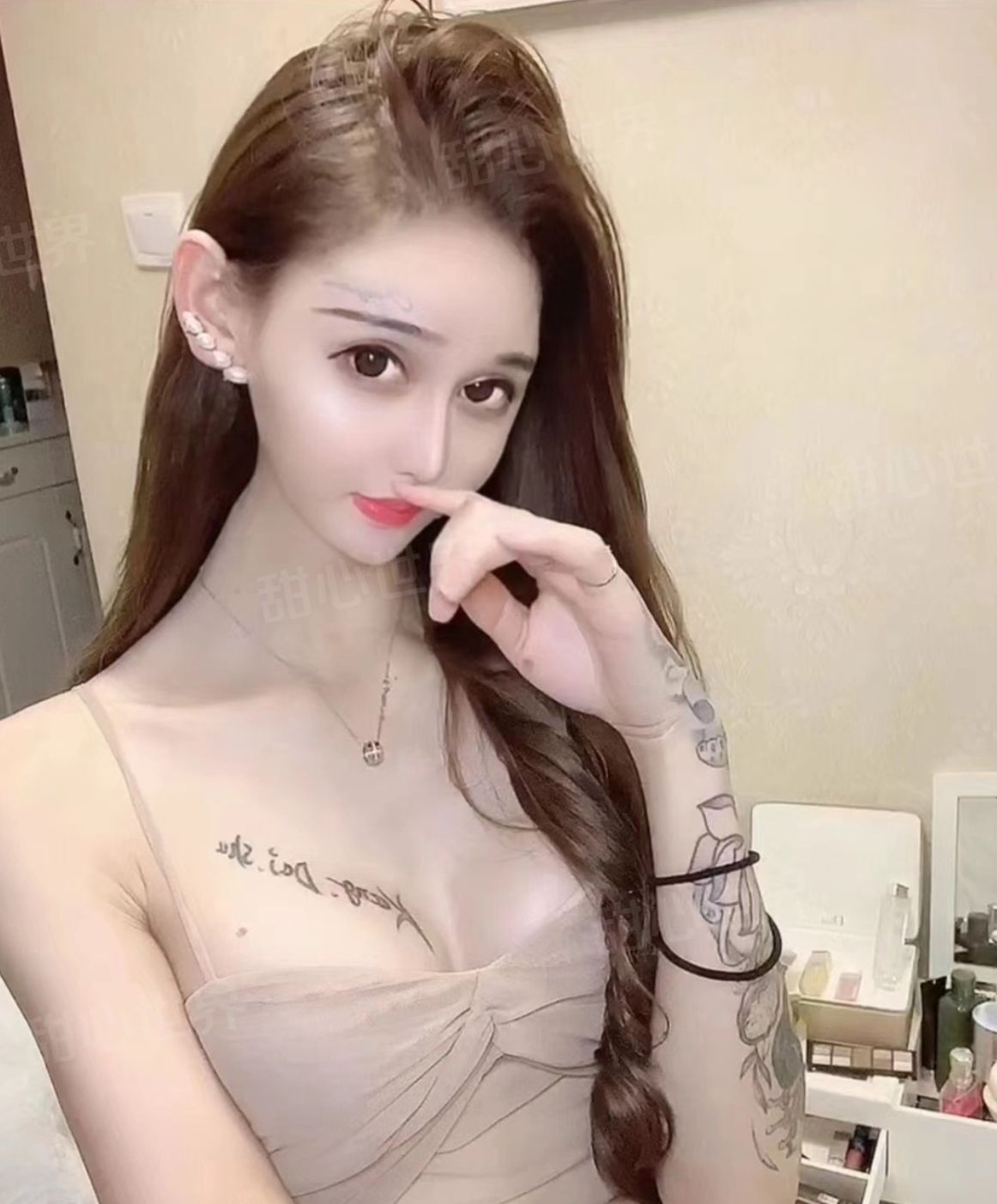 自己开发的一个极品美女
