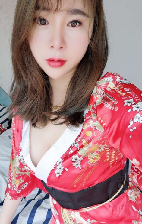 南门维维 身材不错