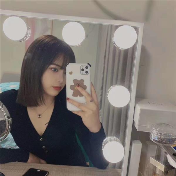 丰满Sao气的妹子，水多kouhuo还不错